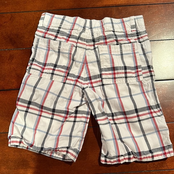 5 pair lot Gymboree Shorts plus bucket hat size 5 & 5T - Picture 9 of 15